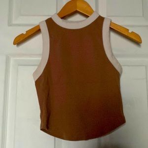 No sleeves brown size small in women’s